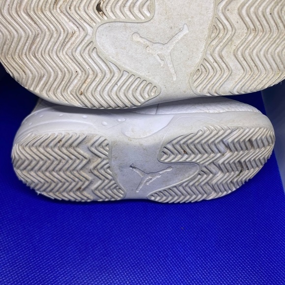 Nike Air Jordan Max Aura 2 Toddler SZ 7C - Picture 6 of 6